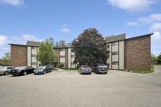 Building Photo - 550 Vine Ave