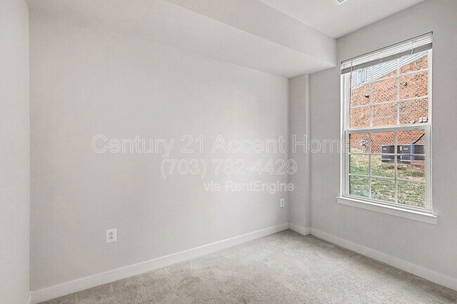 Building Photo - 2654 Jetstream Rd