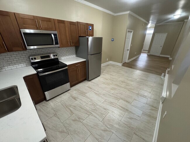 Primary Photo - 2327 N 18th St