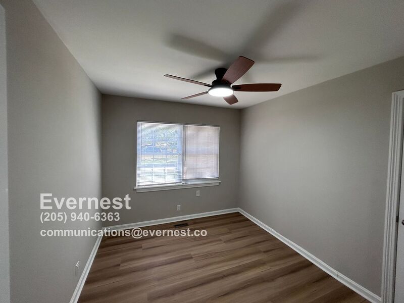 Building Photo - 1345 Mims St SW