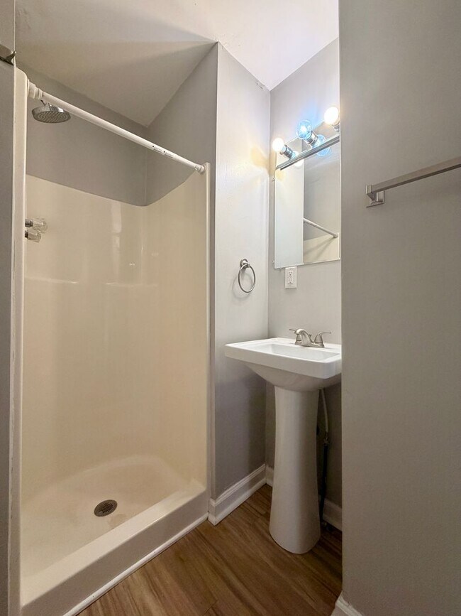 Building Photo - 1454 S 7th St