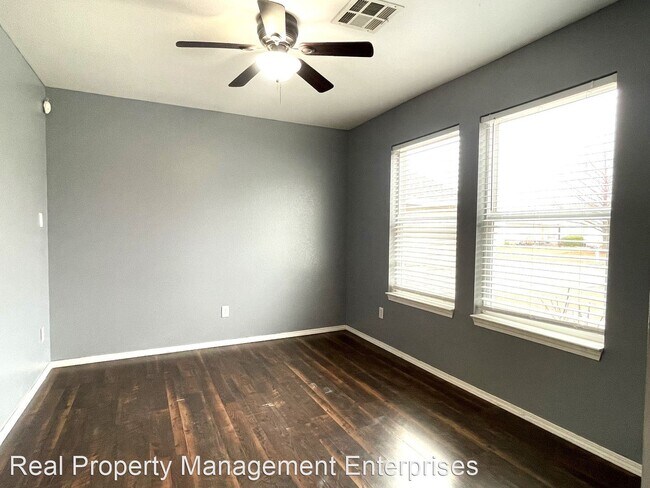 Building Photo - 3 br, 2 bath House - 15601 Acacia Rd