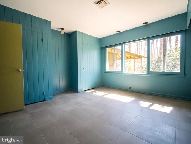 Building Photo - 4313 Woodlark Dr