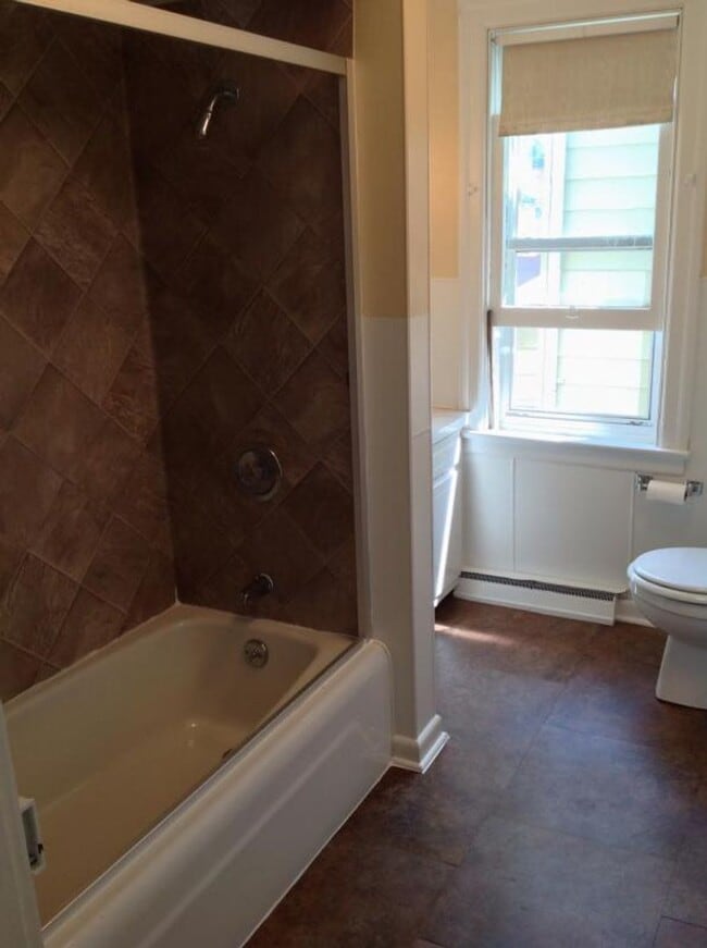 Building Photo - 29 N 5th St