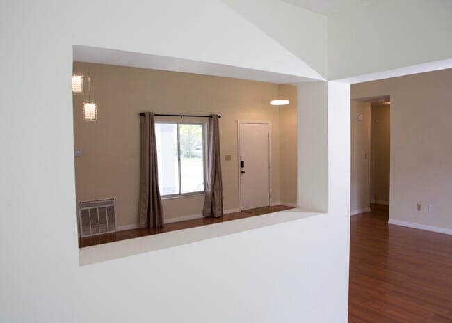 Building Photo - 28435 Trident Ct