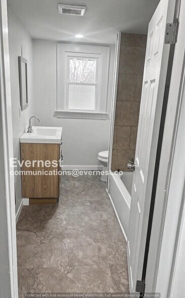 Building Photo - 2654 Eakin Rd