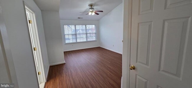 Building Photo - 20544 Blue Heron Terrace