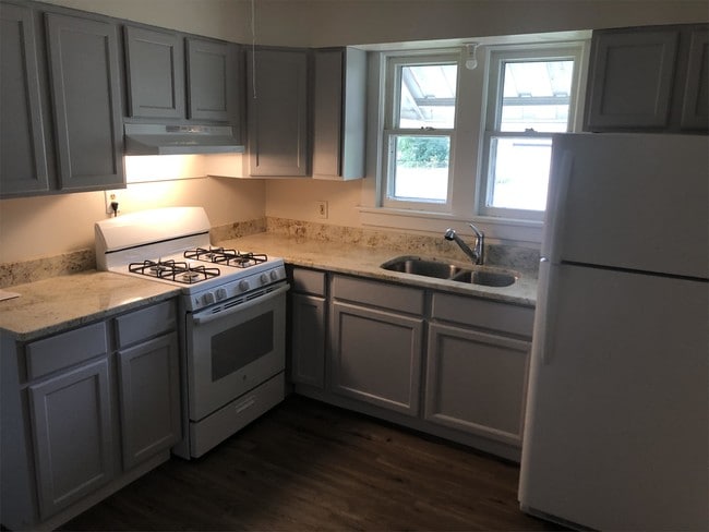 Building Photo - 3029 Gideon Ave