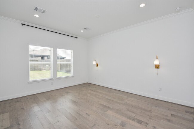 Building Photo - 18251 Winding Willow Oak Way