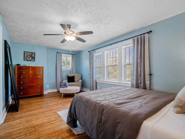 Building Photo - 3222 West Blvd