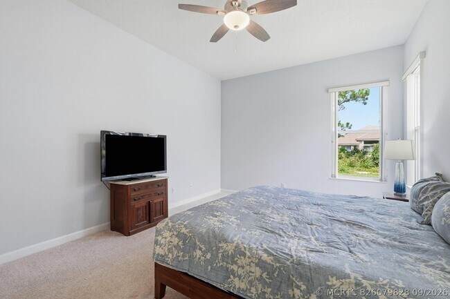 Building Photo - 707 SW San Salvador Cv