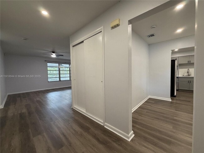 Building Photo - 8042 SW 89th St