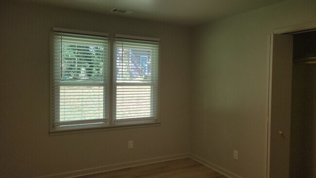 Building Photo - 2641 Connally Dr