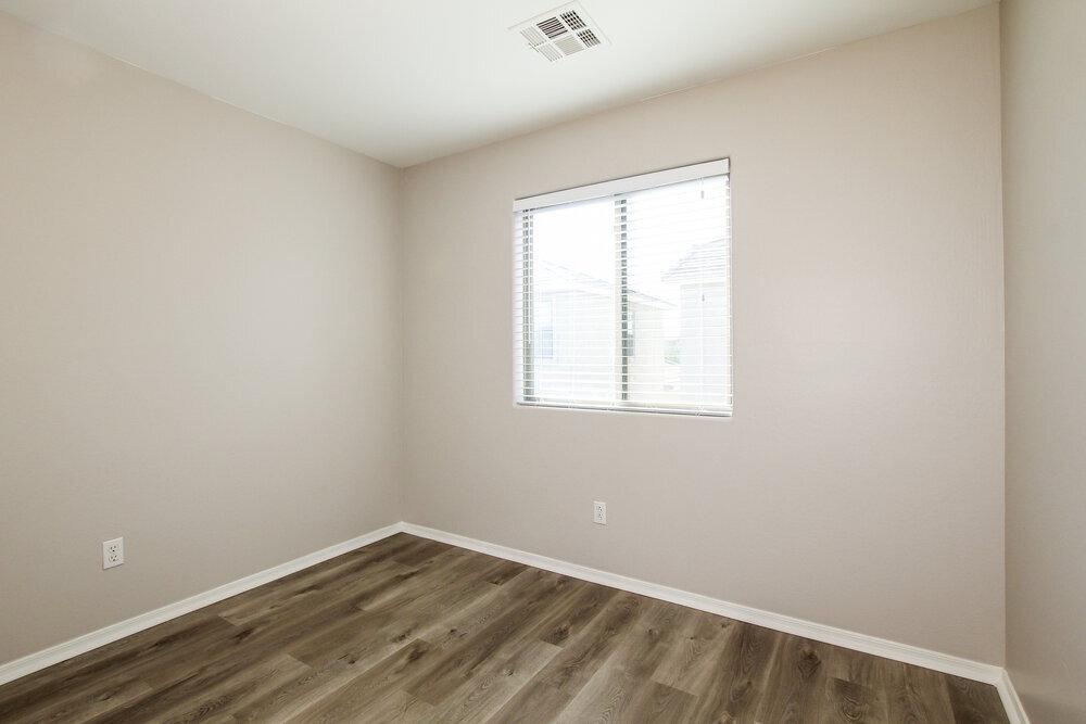Building Photo - 17378 W Holland Ln