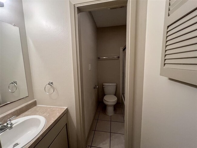 Building Photo - 7206 Creekside Dr