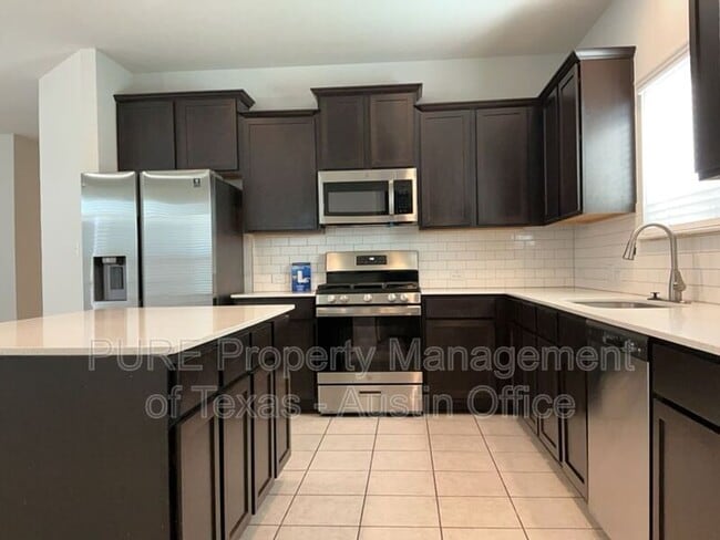 Building Photo - 112 Eagle Lake Dr