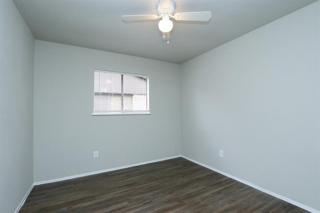 Building Photo - 24018 Reagon Canyon Dr
