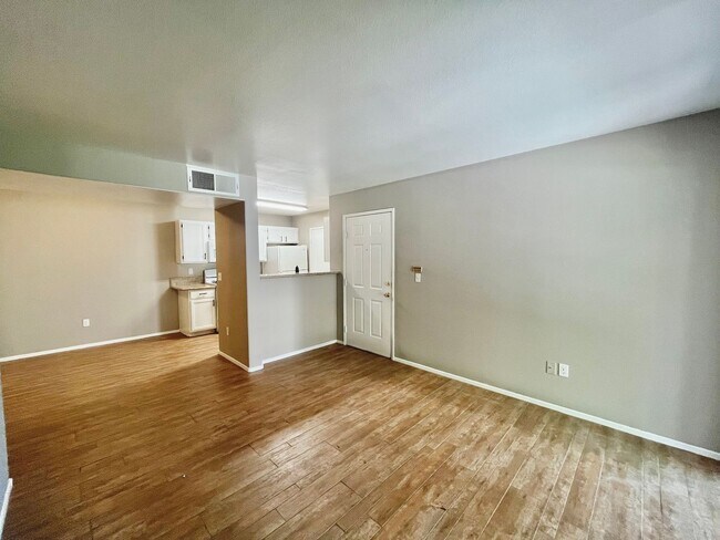 Building Photo - First-Floor Condo with Detached Garage in Gated Ranch Viejo