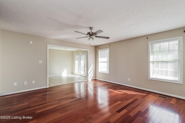 Building Photo - 9303 Longhorn Ct
