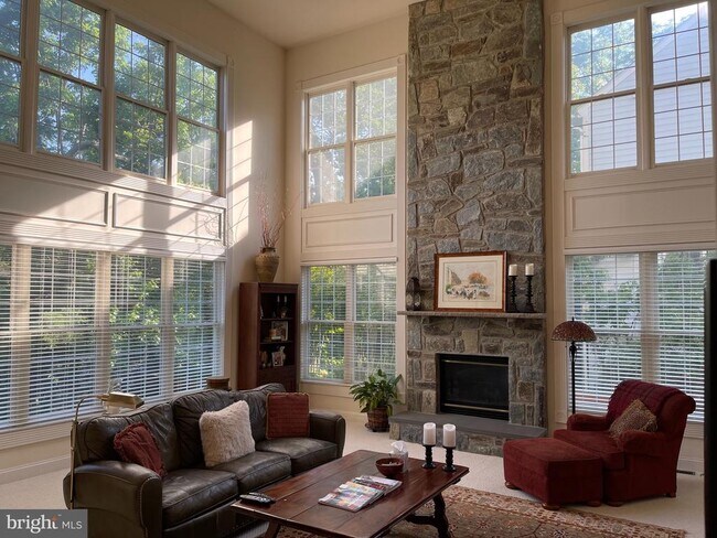 Building Photo - 6915 Bonheim Ct
