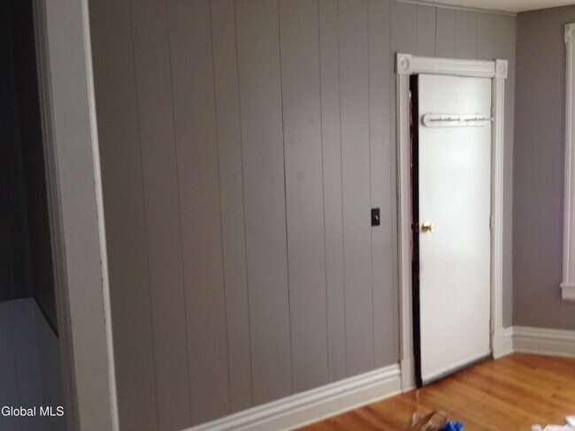 Building Photo - 19 120th St