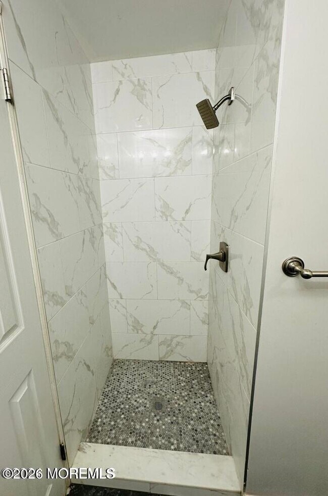 Building Photo - 76 Des Moines Ct