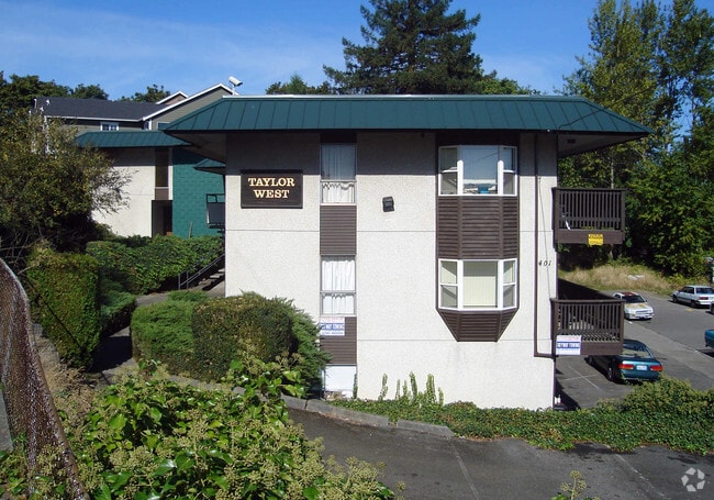 Building Photo - Taylor West Apartments
