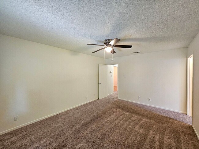 Building Photo - 3201 Paintrock Dr
