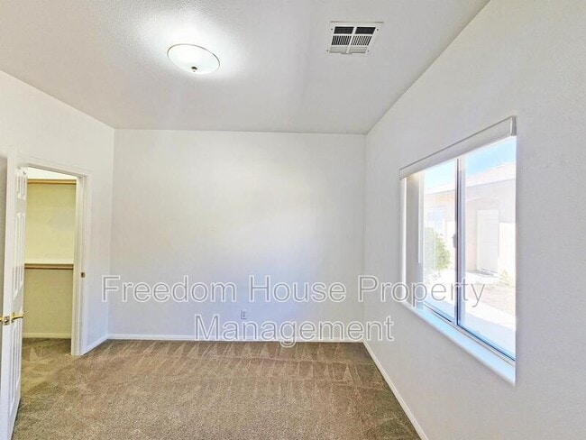 Building Photo - 1430 Star Rd