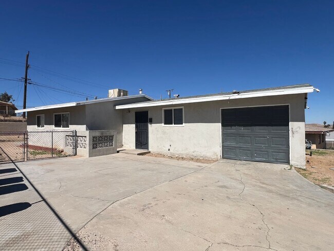Building Photo - Beautifully Remodeled Home