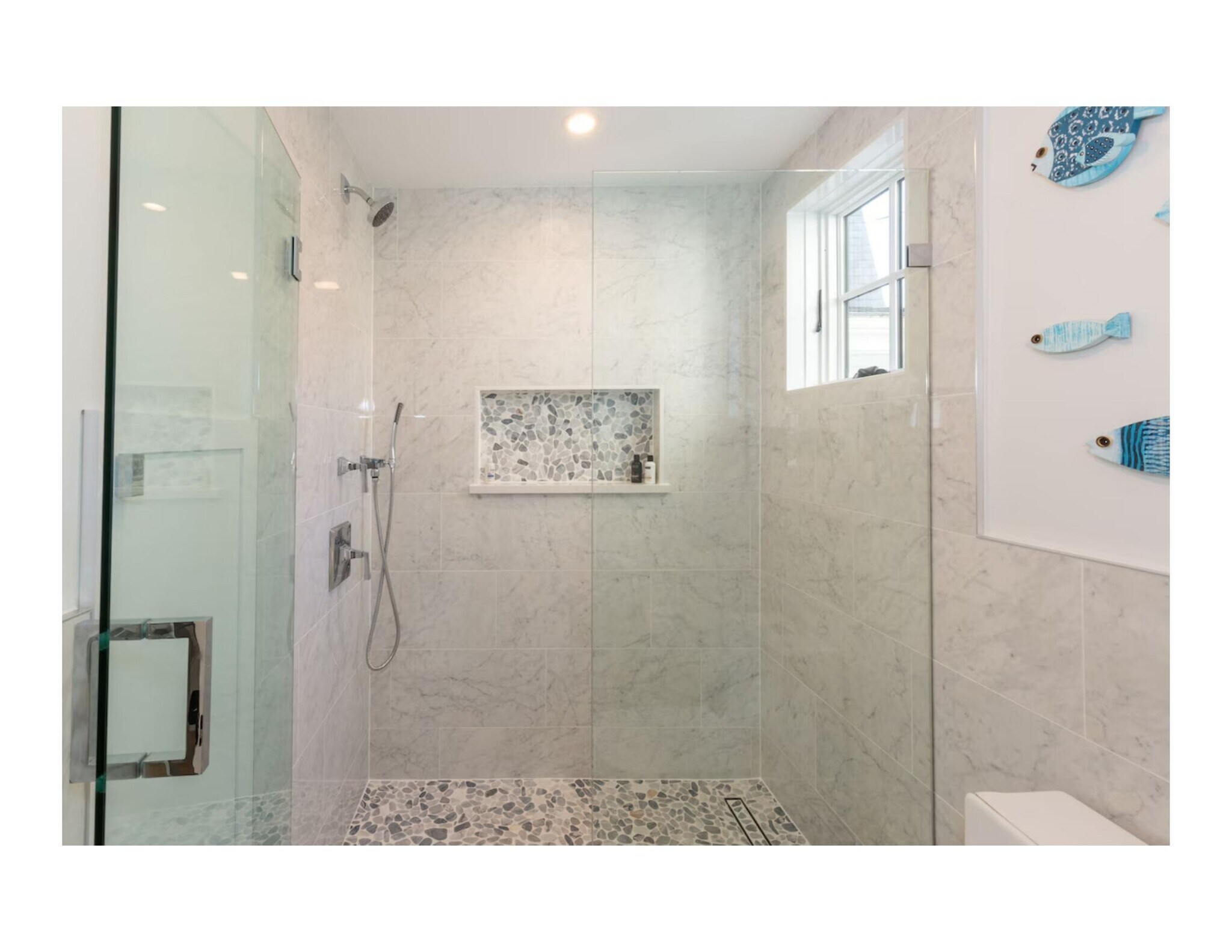 Building Photo - 153 Bayside Rd