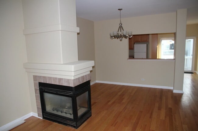 Building Photo - 2226 Daybreak Dr