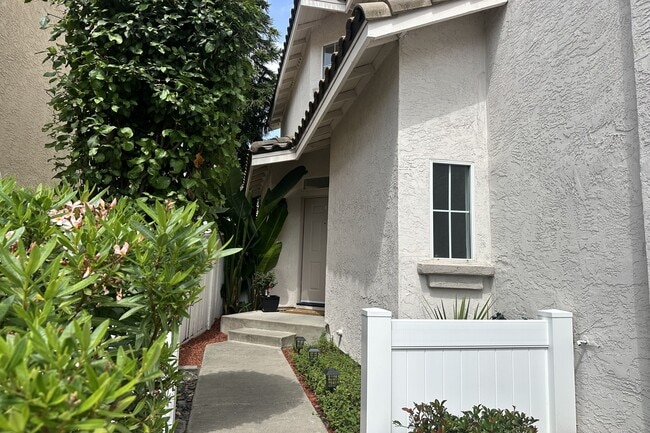Building Photo - 1817 Calypso Dr