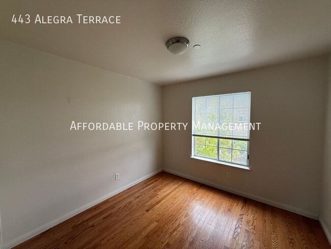 Building Photo - 443 Alegra Terrace