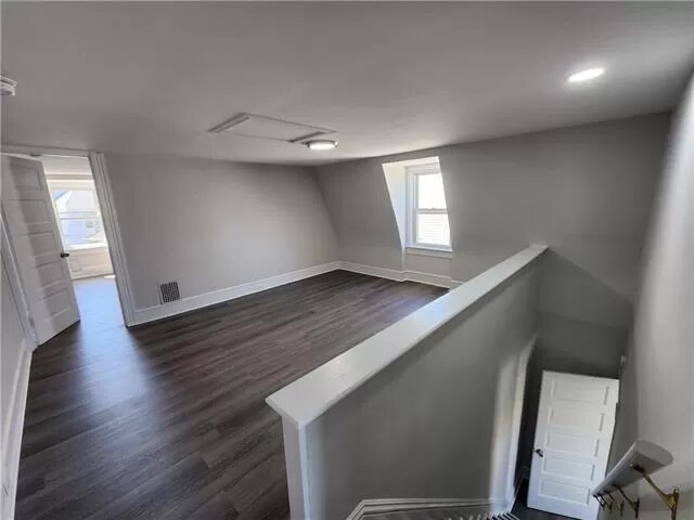 Building Photo - 944 S 24th St