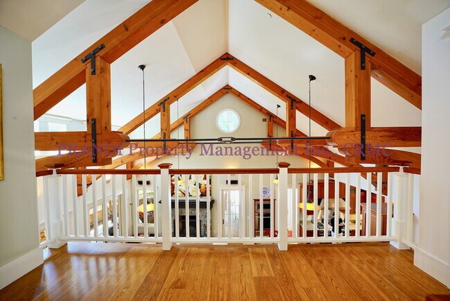Building Photo - Exquisite Mill Valley Home.