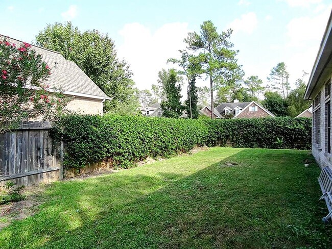Building Photo - 10114 Crescent Bluff Ln