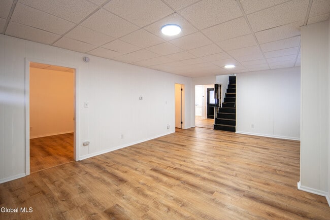 Building Photo - 364 Altamont Ave