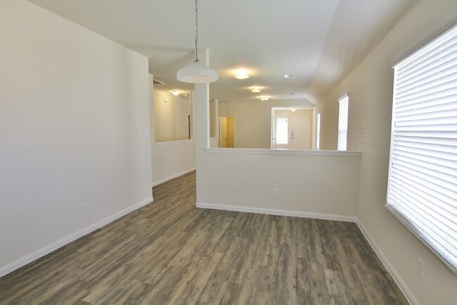 Building Photo - 6007 Sunrise Light Ln