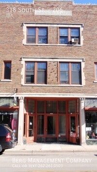 Building Photo - 318 South St