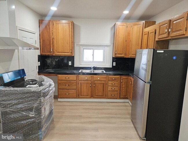 Building Photo - 509 Fairview St