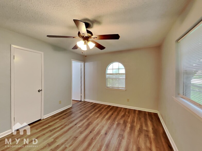 Building Photo - 7000 Shiloh Ct