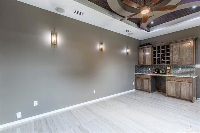 Building Photo - 17 N 29th St