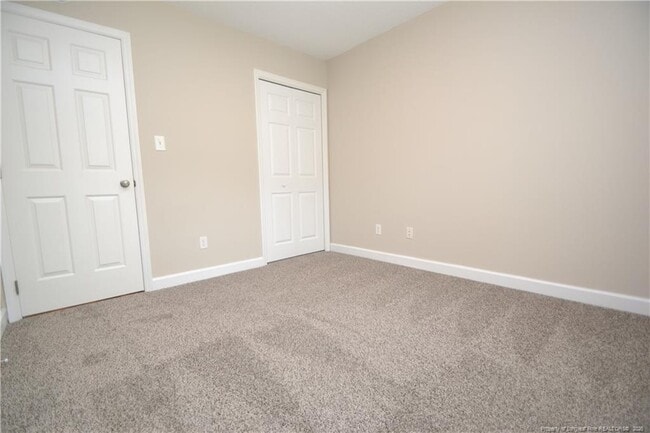 Building Photo - 110 Riverwalk Cir