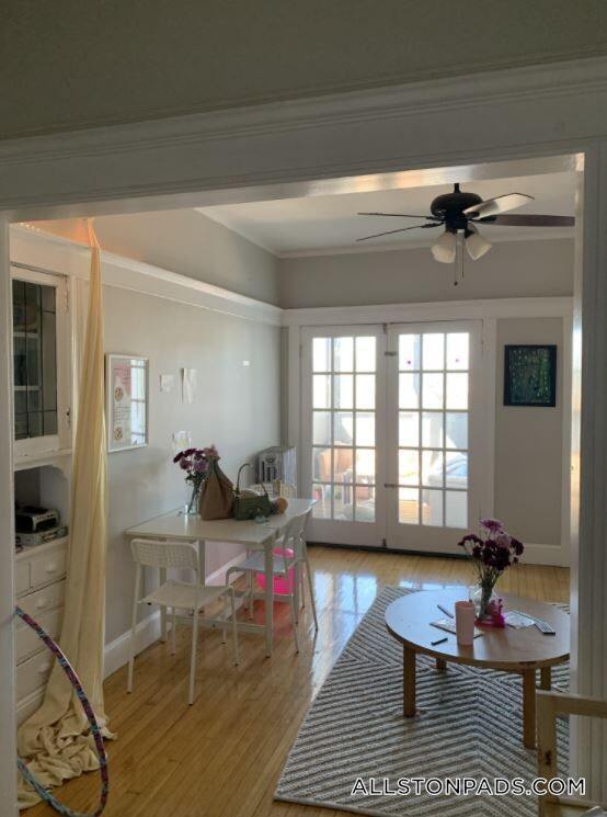 Building Photo - 4 Farrington Ave