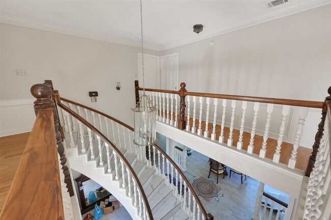 Building Photo - 11302 Hylander Dr