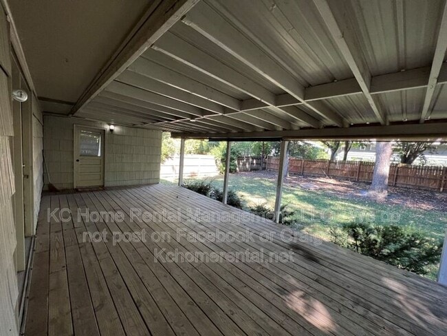 Building Photo - 6809 Marty St