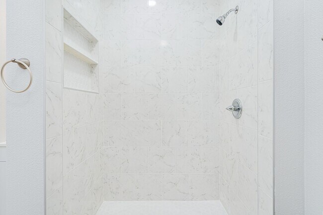 Building Photo - Stunning Remodeled 3-Bedroom Home in Prime...