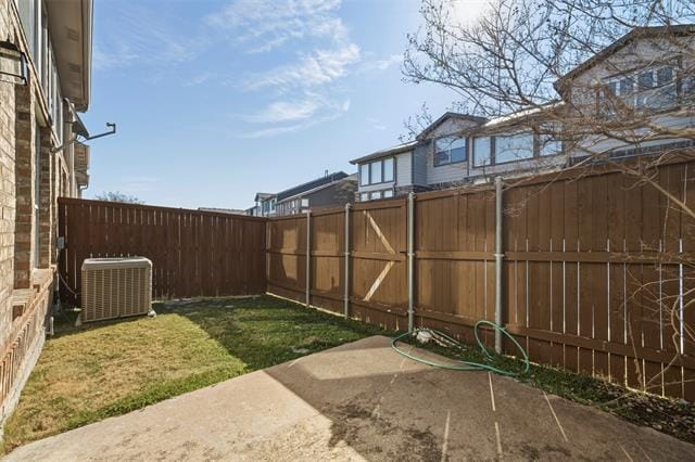 Building Photo - 936 Englewood Ln