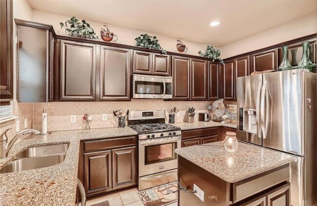 Building Photo - 105 Cypress Bend Ct